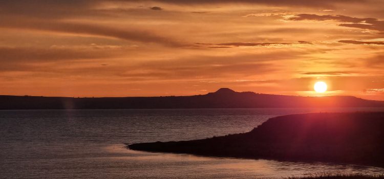 Sunset over Oahe - SkySpy Photos, Images, Video